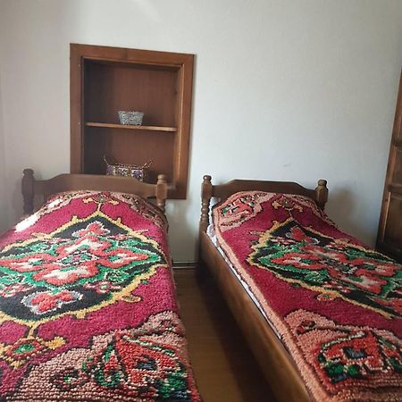 Тодорината Къща Hotell Lesjten Exteriör bild