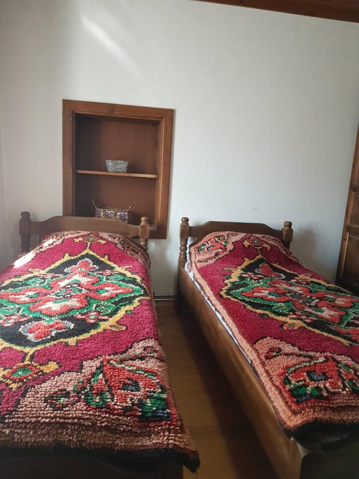 Тодорината Къща Hotell Lesjten Exteriör bild