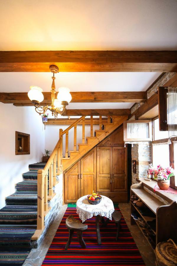 Тодорината Къща Hotell Lesjten Exteriör bild
